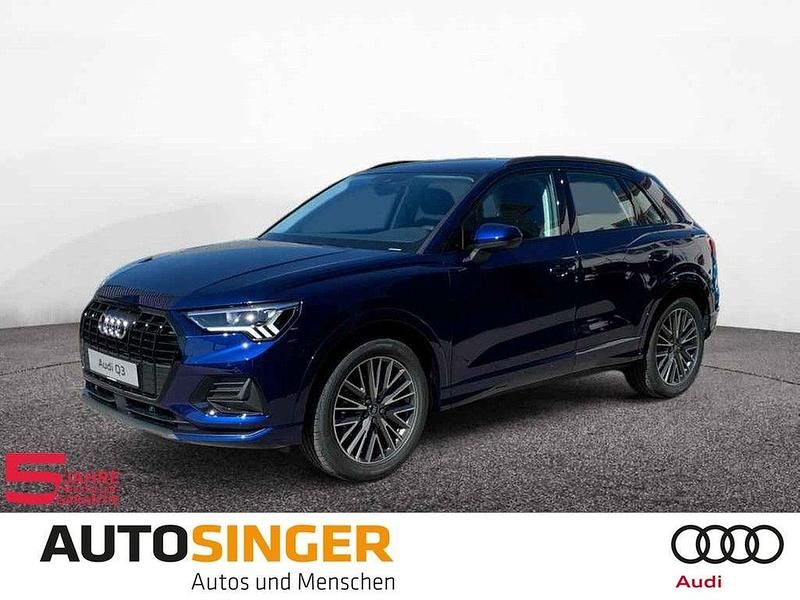 Navarrablau metallic Neu 2025 Audi Q3 Advanced Plus SUV | 46.780 € (Etwas zu teuer) - Bild 1/4
