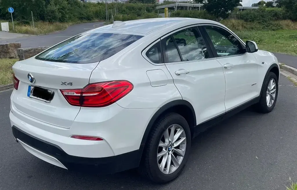 Gebraucht BMW X4 Advantage 190 PS (139 kW) 2017 Weiß SUV