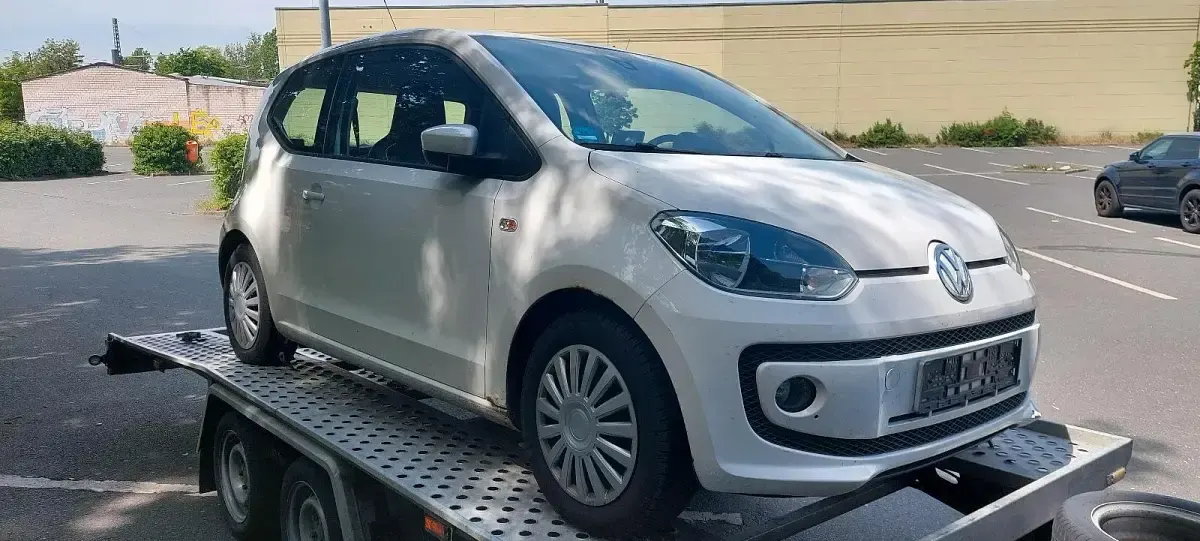 Używany VW up! 75 KM (55 kW) 2012 Biały Hatchback