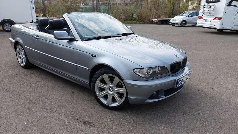 Grau Gebraucht 2004 BMW 320 Cabriolet Cabrio | 8.800 € (Fairer Preis) - Bild 1/4