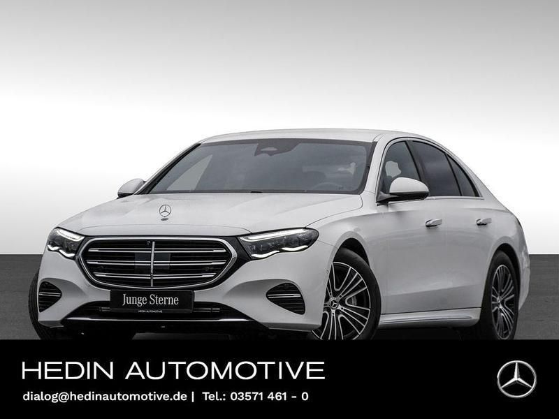 Weiß Gebraucht 2024 Mercedes E200 Limousine | 59.990 € - Bild 1/4