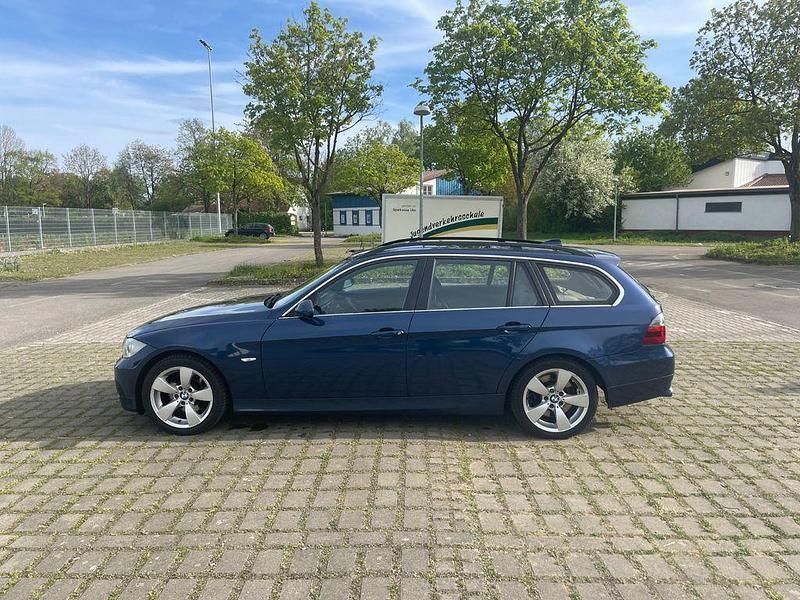 Usata BMW 330 231 CV (169 kW) 2006 Blu Station wagon