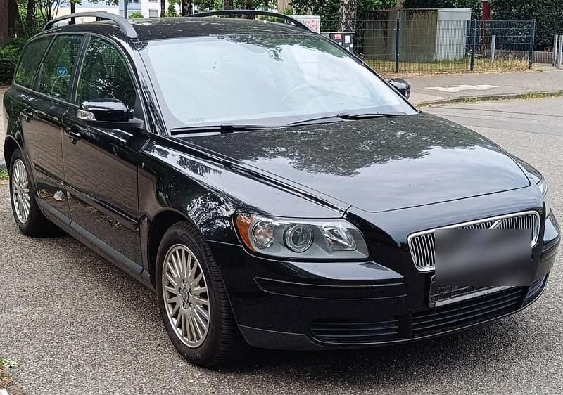 Schwarz Gebraucht 2007 Volvo V50 Kombi | 2.200 € (Guter Preis) - Bild 1/4