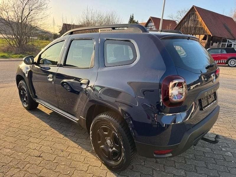 Gebraucht Dacia Duster Essentiel 114 PS (83 kW) 2019 Marine blau SUV