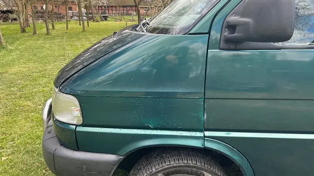 Second-hand VW Caravelle 102 CP (75 kW) 2002 Verde Van