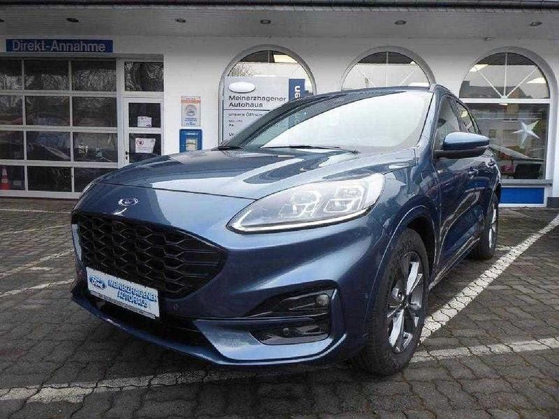 Blau (chromablau metallic) Gebraucht 2020 Ford Kuga ST-Line SUV | 21.890 € - Bild 1/4
