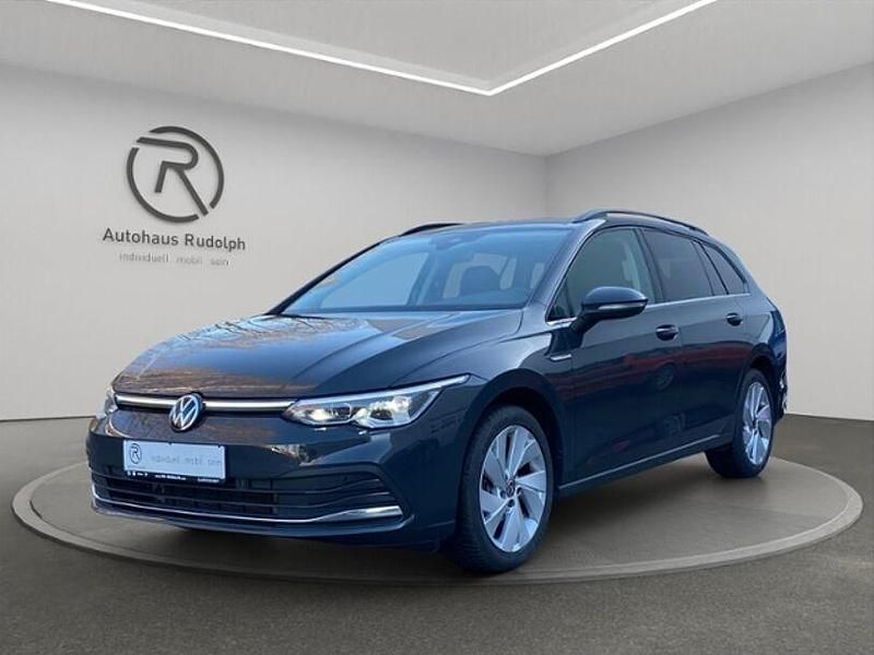 Gebraucht VW Golf VIII Style 150 PS (110 kW) 2022 Uranograu Kombi