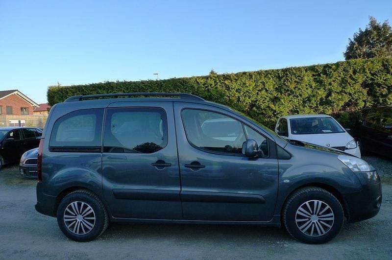 Gebraucht Peugeot Partner Tepee Active 120 PS (88 kW) 2014 Grau Van / Kleinbus