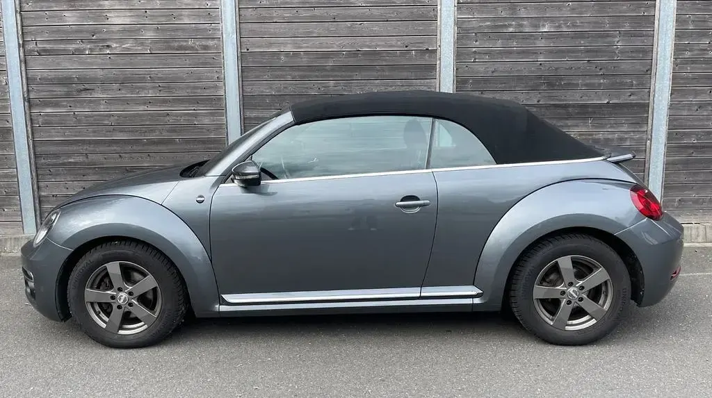 Occasion VW Beetle Sound 105 ch (77 kW) 2017 Gris Citadine