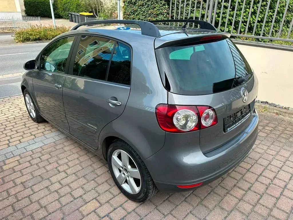 Gebraucht VW Golf VI United 80 PS (58 kW) 2008 Grau Kleinwagen