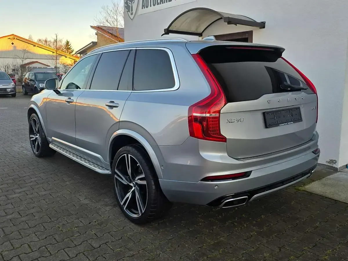 Gebraucht Volvo XC90 R-Design 235 PS (172 kW) 2018 Silber SUV