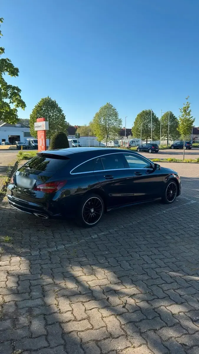 Gebraucht Mercedes CLA250e Shooting Brake 211 PS (155 kW) 2016 Blau Kombi