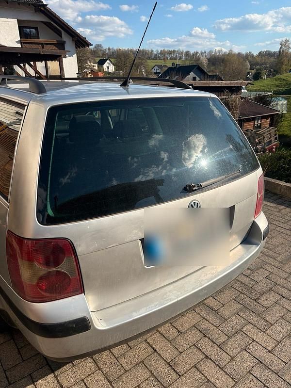 Usata VW Passat 131 CV (96 kW) 2003 Argento Station wagon