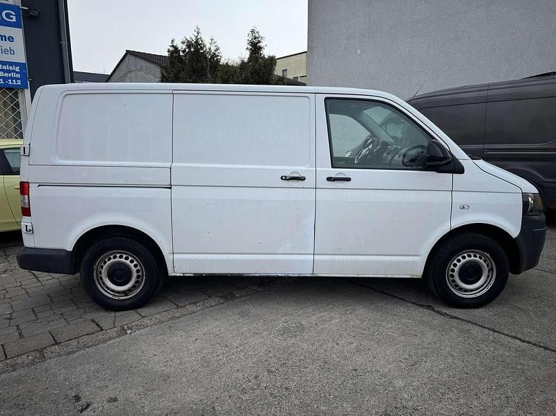 Gebraucht VW Transporter 84 PS (61 kW) 2011 Candyweiß Van