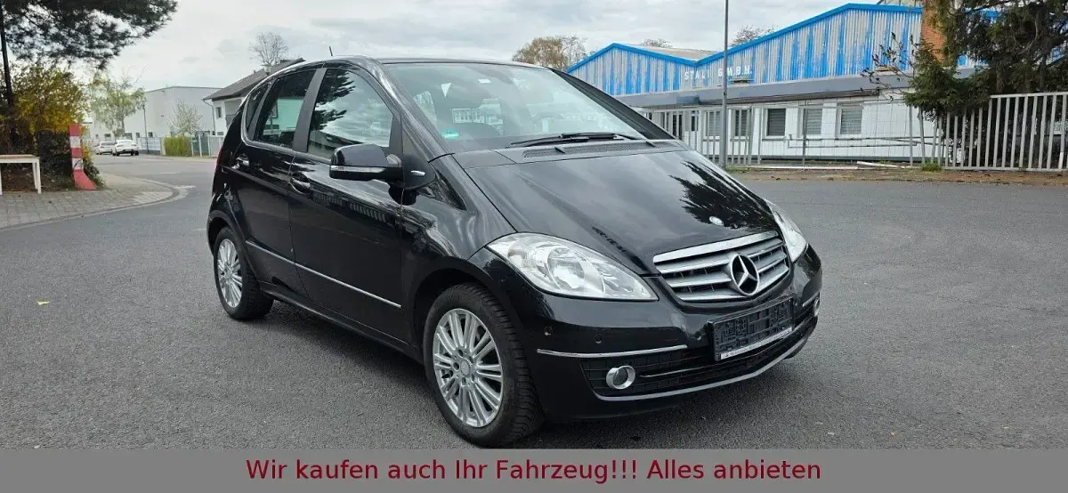 Gebraucht Mercedes A180 Elegance 109 PS (80 kW) 2011 Schwarz Kleinwagen
