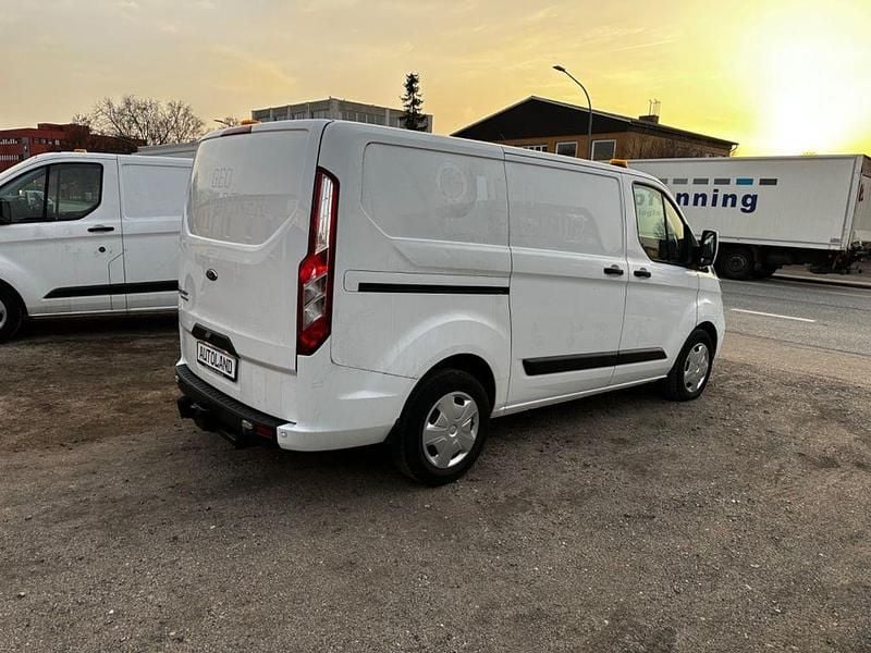 Gebraucht Ford Transit Custom 131 PS (96 kW) 2019 Weiß Van / Kleinbus