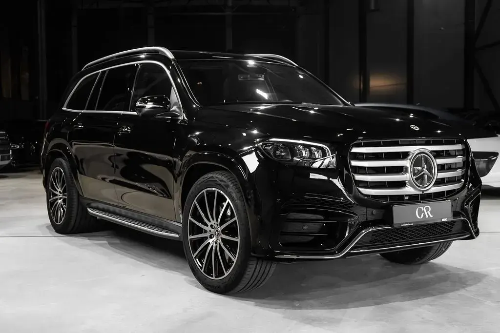 Second-hand Mercedes GLS450 367 CP (269 kW) 2025 Negru SUV