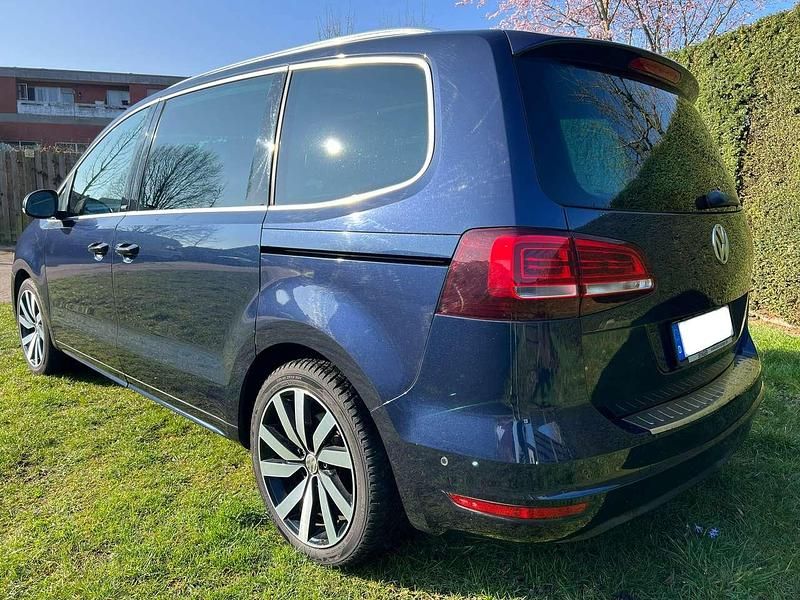 Gebraucht VW Sharan Allstar 184 PS (135 kW) 2016 Blau Van / Kleinbus