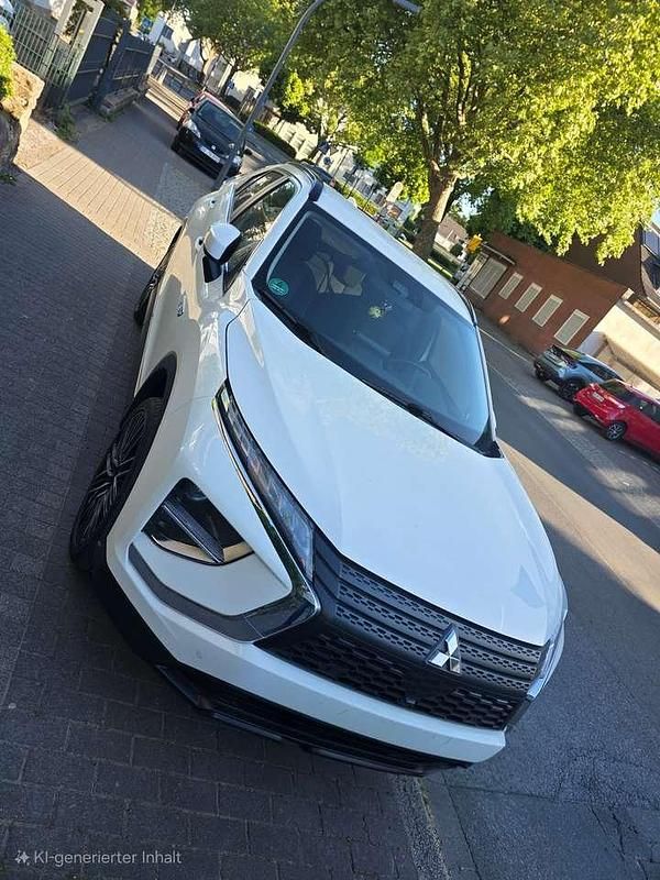 Weiß Gebraucht 2022 Mitsubishi Eclipse Cross Basis SUV | 20.500 € (Superpreis) - Bild 1/4