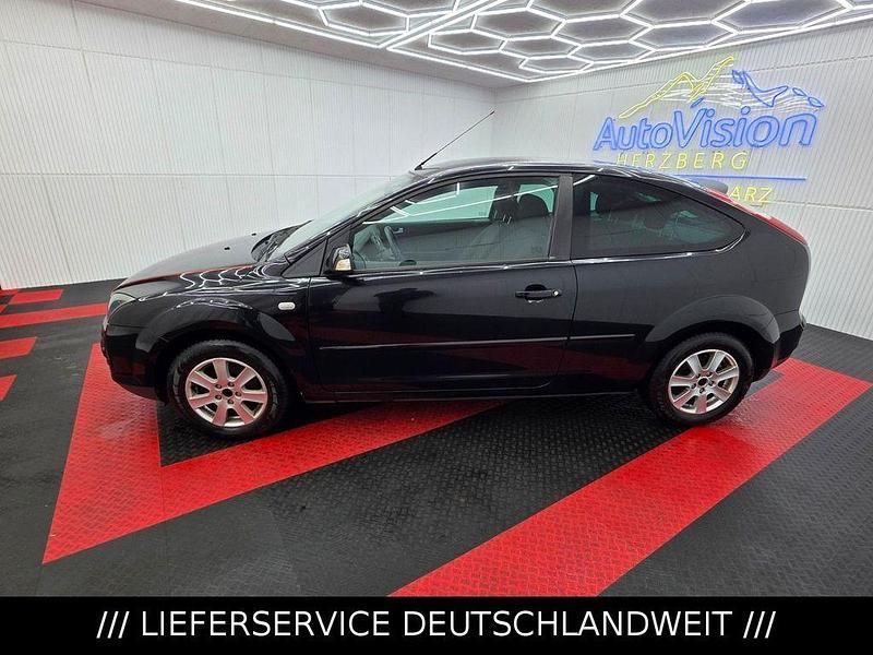 Używany Ford Focus Titanium 125 KM (91 kW) 2006 Czarny Sedan/Limuzyna