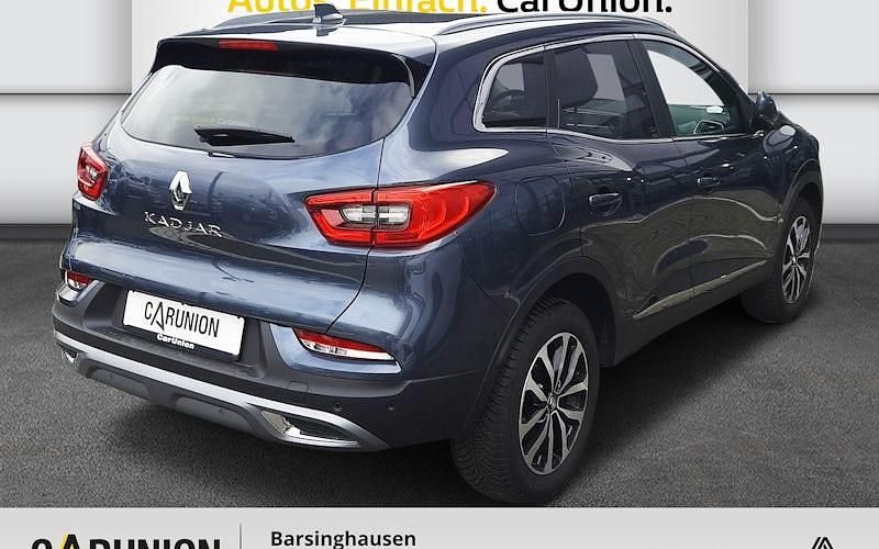 Gebraucht Renault Kadjar Techno 158 PS (116 kW) 2022 Titaniumgrau SUV