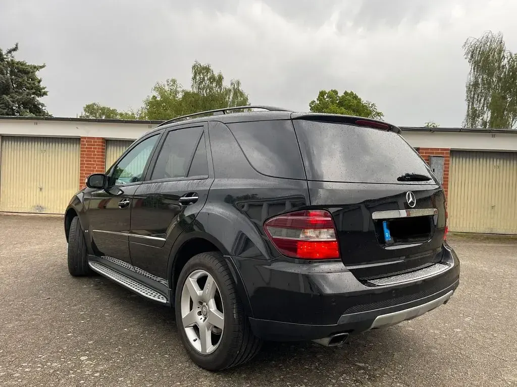 Gebraucht Mercedes ML420 Edition 306 PS (225 kW) 2007 Schwarz SUV