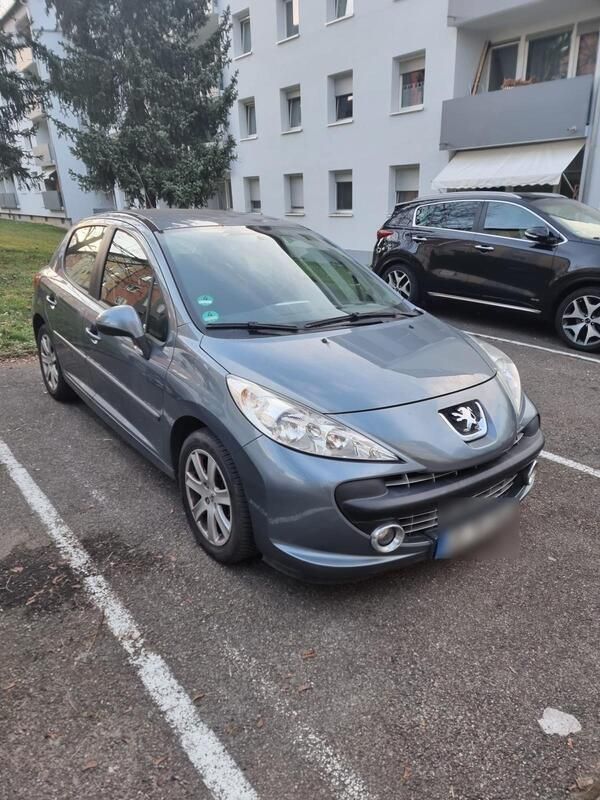 Grau Gebraucht 2007 Peugeot 207 Limousine | 1.399 € (Superpreis) - Bild 1/4