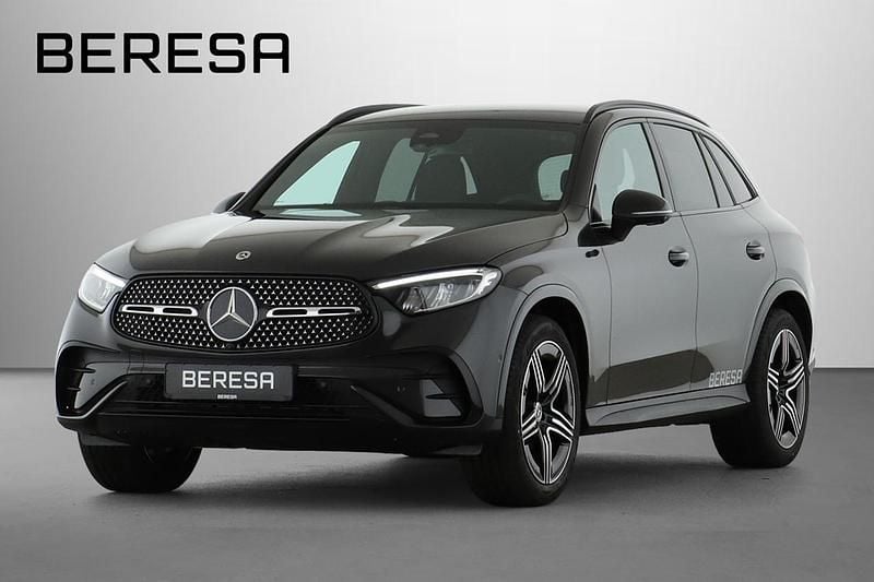 Grau Gebraucht 2025 Mercedes GLC220 AMG SUV | 56.950 € (Fairer Preis) - Bild 1/4