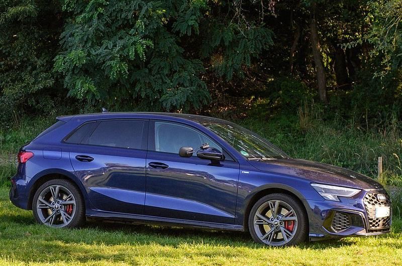 Gebraucht Audi A3 S-Line 245 PS (180 kW) 2022 Blau Limousine