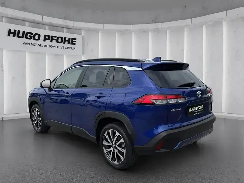 Gebraucht Toyota Corolla Cross Team 140 PS (102 kW) 2024 Blau SUV