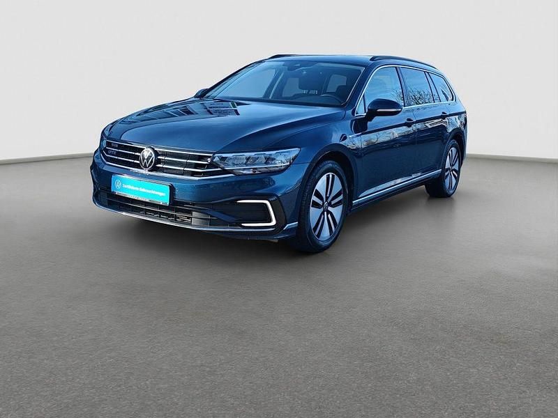 Gebraucht VW Passat GTE 218 PS (160 kW) 2021 Blau Kombi