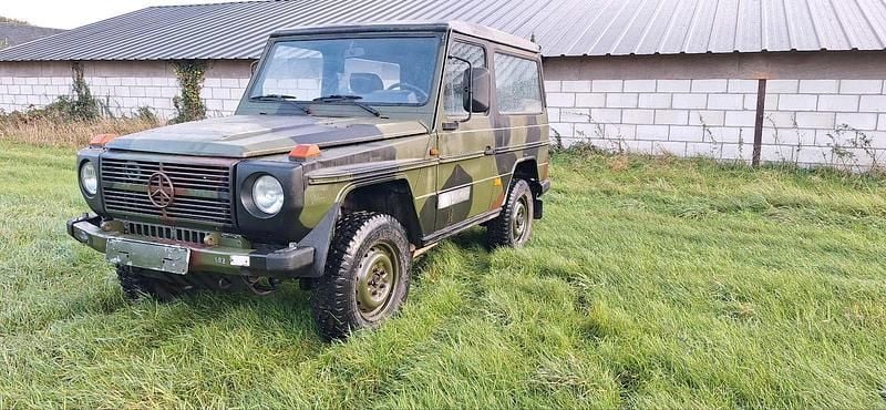 Grün Gebraucht 1995 Mercedes G290 SUV | 25.950 € - Bild 1/4