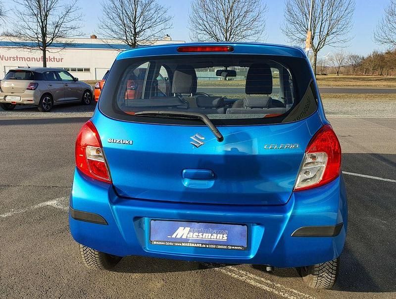 Gebraucht Suzuki Celerio Club 68 PS (50 kW) 2015 Cerulean blue pearl metallic Kleinwagen