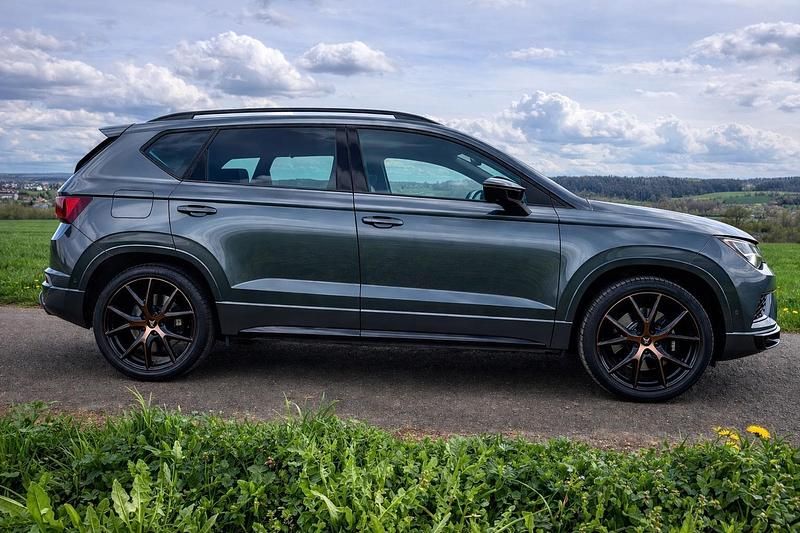 Usata Cupra Ateca 300 CV (220 kW) 2020 Grigio SUV