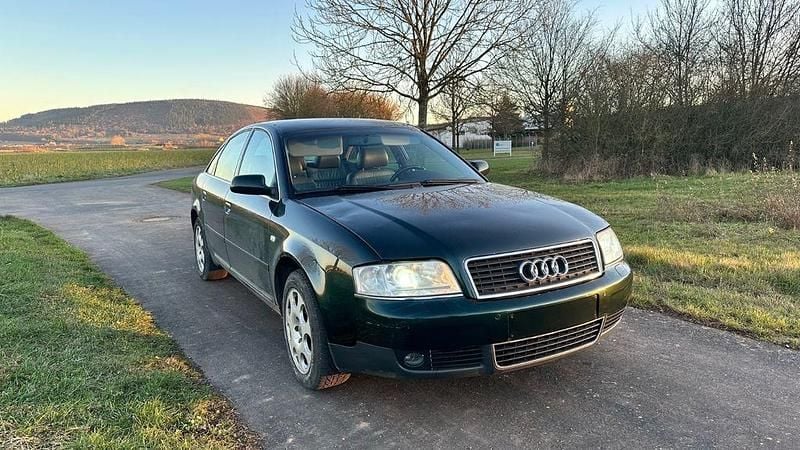 Grün Gebraucht 2001 Audi A6 Comfort Limousine | 1.100 € (Superpreis) - Bild 1/4