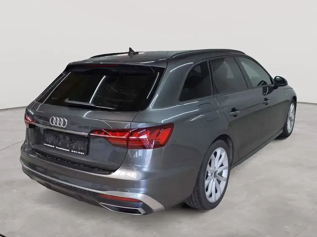 Gebraucht Audi A4 S-Line 204 PS (150 kW) 2023 Grau Kombi