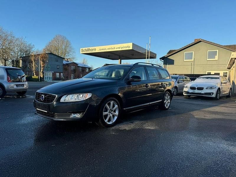 Grau Gebraucht 2015 Volvo V70 Kombi | 8.599 € (Guter Preis) - Bild 1/4