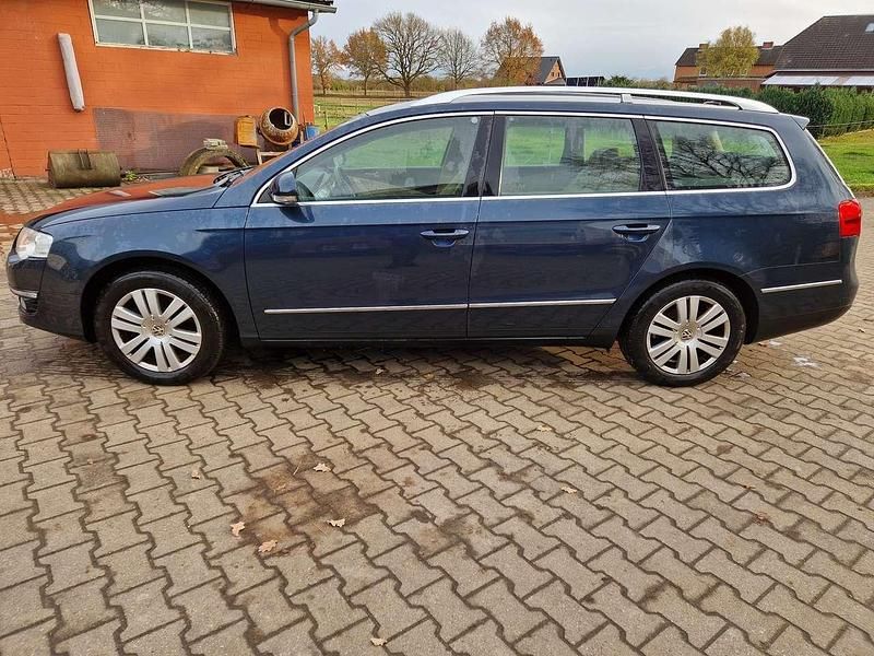 Gebraucht VW Passat Highline 140 PS (102 kW) 2007 Blau Kombi