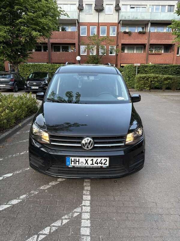 Schwarz Gebraucht 2020 VW Caddy Maxi Join Van / Kleinbus | 26.900 € - Bild 1/4
