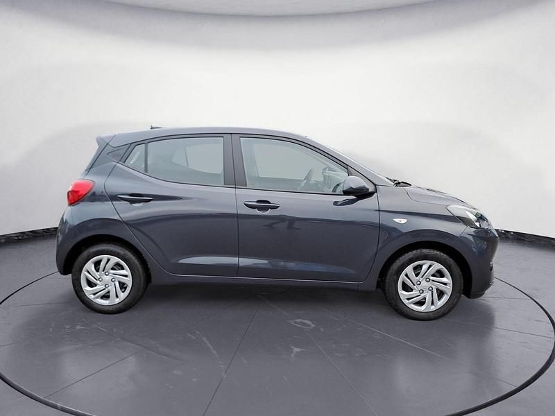 Neu Hyundai i10 Select 63 PS (46 kW) 2025 Grau Kleinwagen