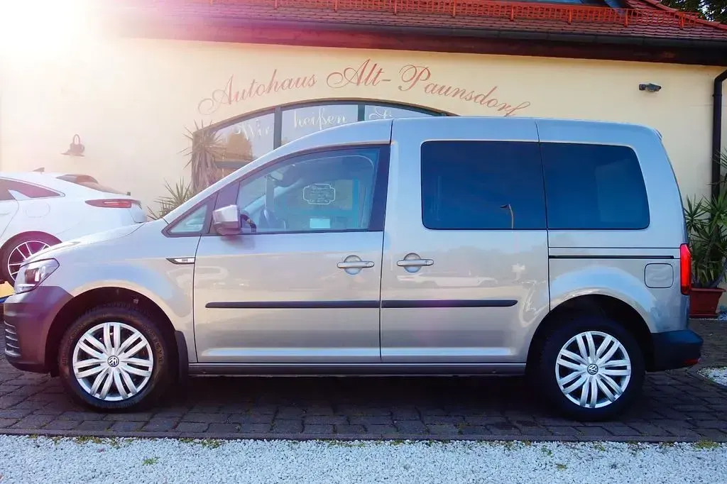 Usado VW Caddy 125 HP (91 kW) 2016 Bege Monovolume