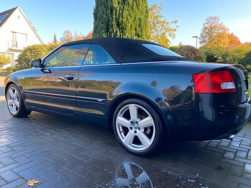 Schwarz Gebraucht 2005 Audi A4 Cabriolet Cabrio | 4.400 € (Fairer Preis) - Bild 1/4