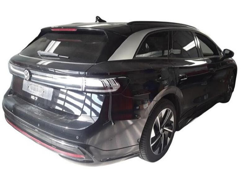 Gebraucht VW ID.7 Pro 210 kW (286 PS) 2025 Grenadillschwarz metallic Kombi