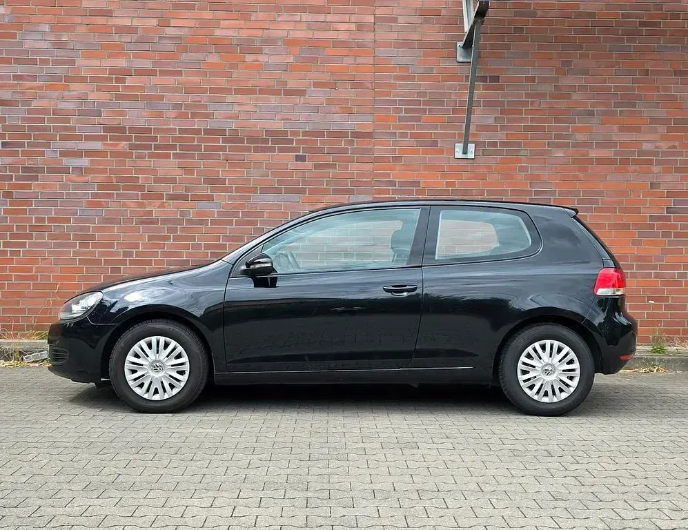 Gebraucht VW Golf VII Trendline 86 PS (63 kW) 2012 Schwarz Limousine