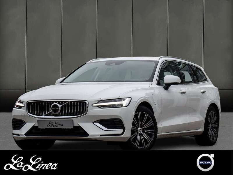 Weiss Gebraucht 2021 Volvo V60 Inscription Kombi | 31.290 € (Guter Preis) - Bild 1/3