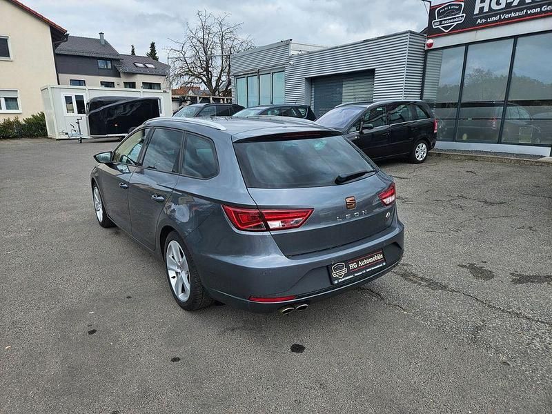 Usado Seat Leon ST FR 184 HP (135 kW) 2015 Cinzento Carrinha