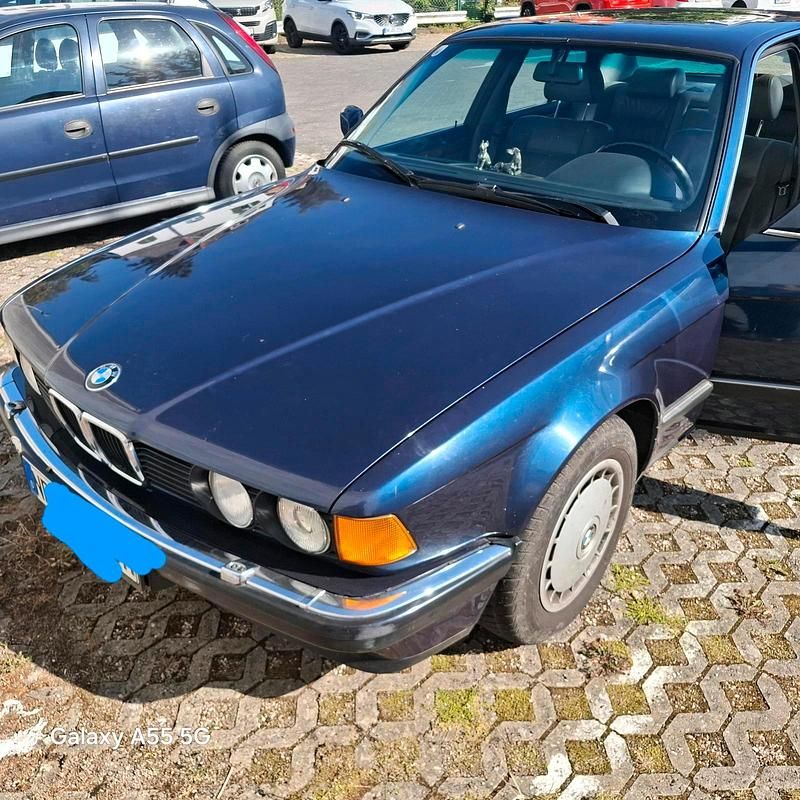 Blau Gebraucht 1986 BMW 735 Limousine | 10.000 € - Bild 1/4