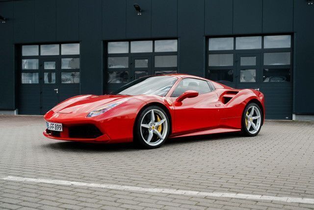 Rot Gebraucht 2019 Ferrari 488 Cabrio | 268.900 € (Guter Preis) - Bild 1/4