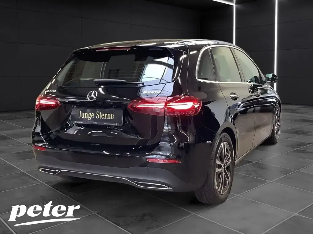 Gebraucht Mercedes B220 Progressive 190 PS (139 kW) 2025 Schwarz Kleinwagen