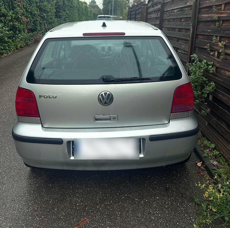 Gebraucht VW Polo 70 PS (51 kW) 2002 Grau Kleinwagen